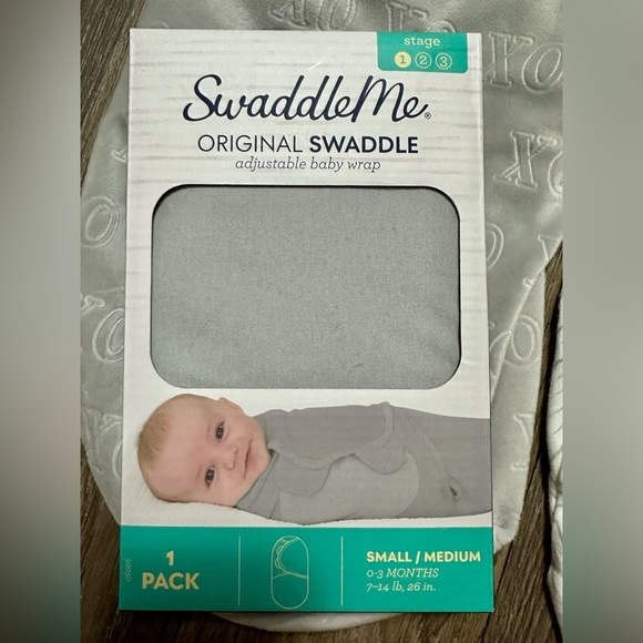 3 Swaddles gray neutral small medium baby - Picture 4 of 5